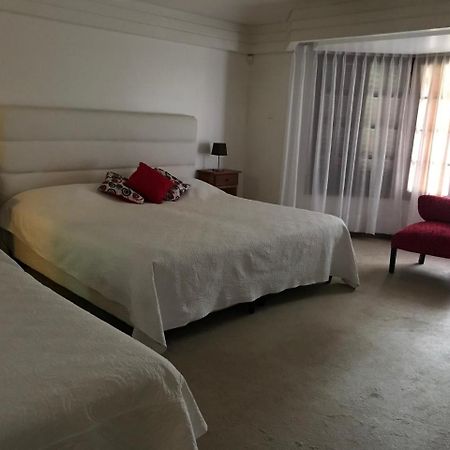 La Casona Del Rio Hotel เนวเก็น ภายนอก รูปภาพ
