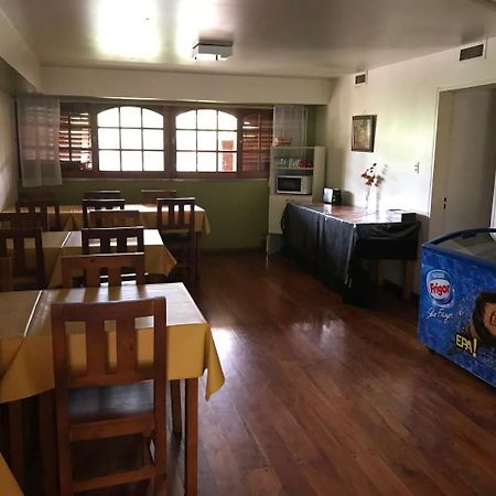 La Casona Del Rio Hotel เนวเก็น ภายนอก รูปภาพ