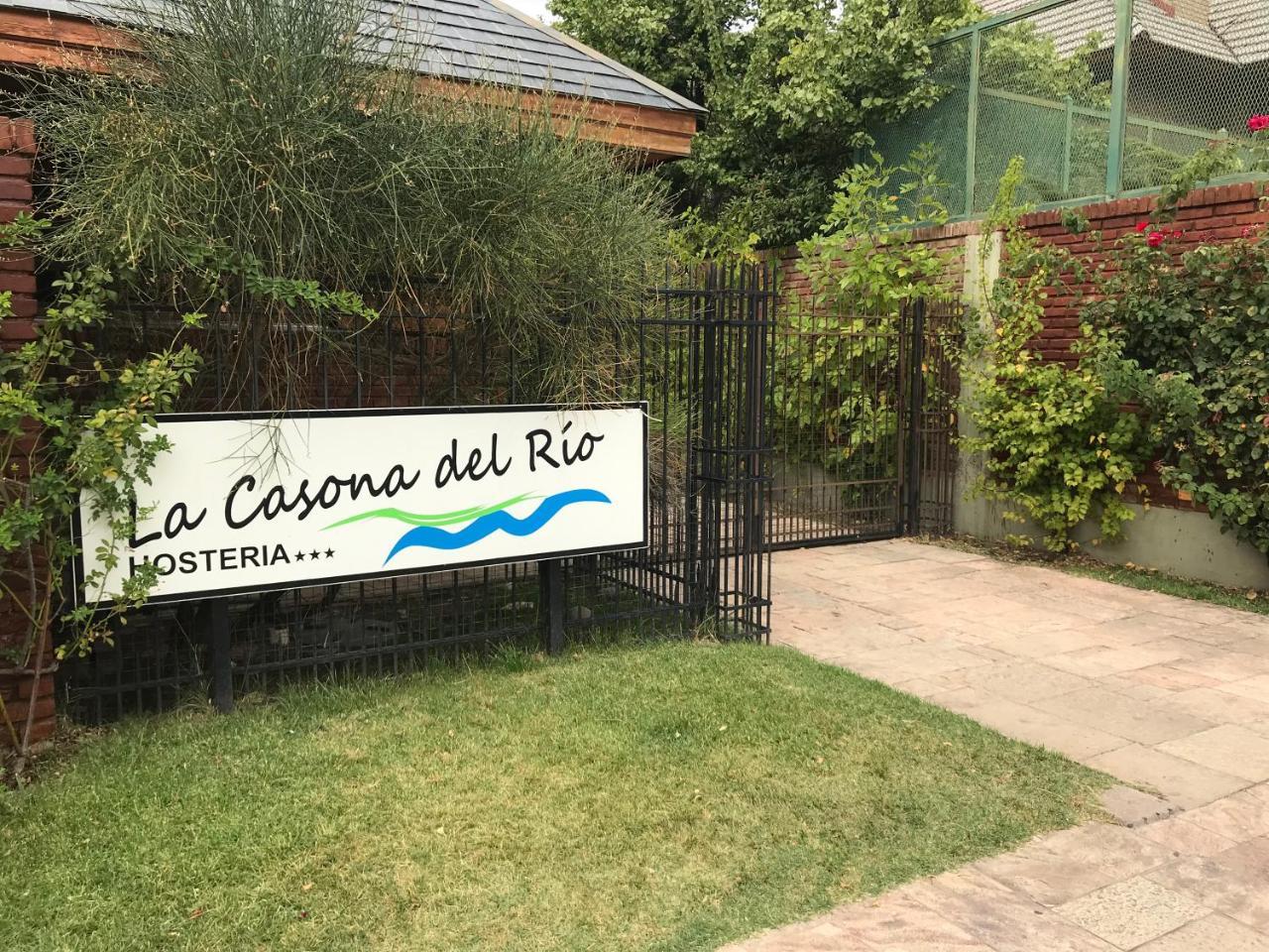 La Casona Del Rio Hotel เนวเก็น ภายนอก รูปภาพ